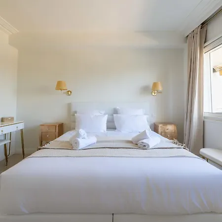 3-br With Sea View & Terrace La Croisette *