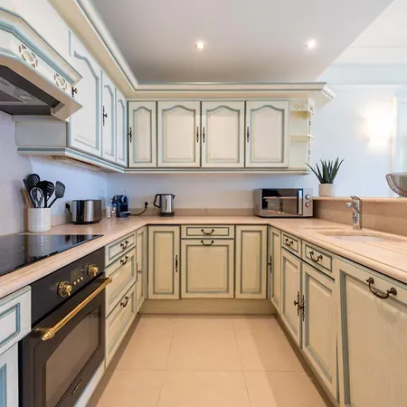 Apartamento 3-br With Sea View & Terrace La Croisette *